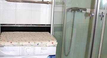 Фото номера Апартаменты - ул. Мира, 30 Апартаменты Визит 4 г. Нижневартовск 12
